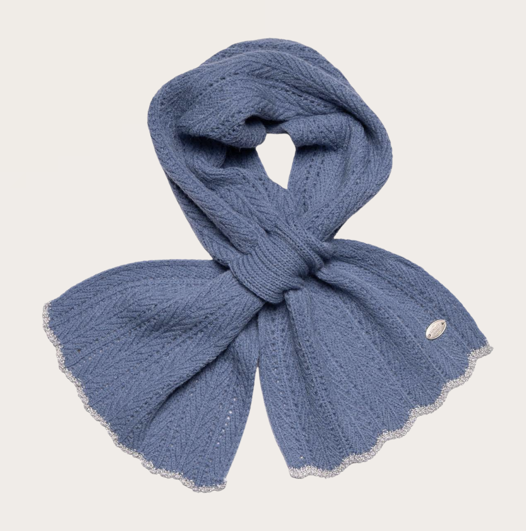 Pull through scalloped edge blue scarf
