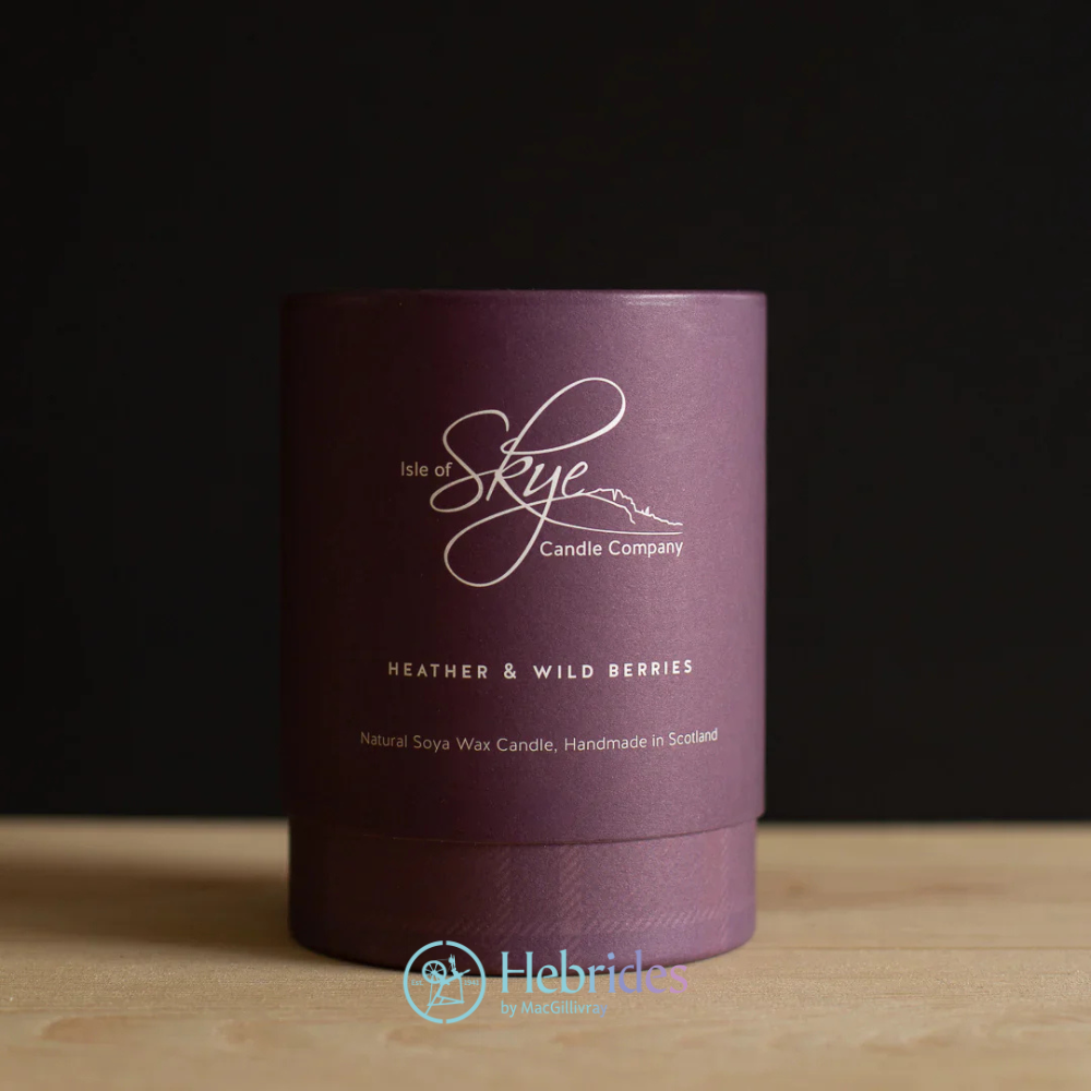 Heather and wild berries large candle