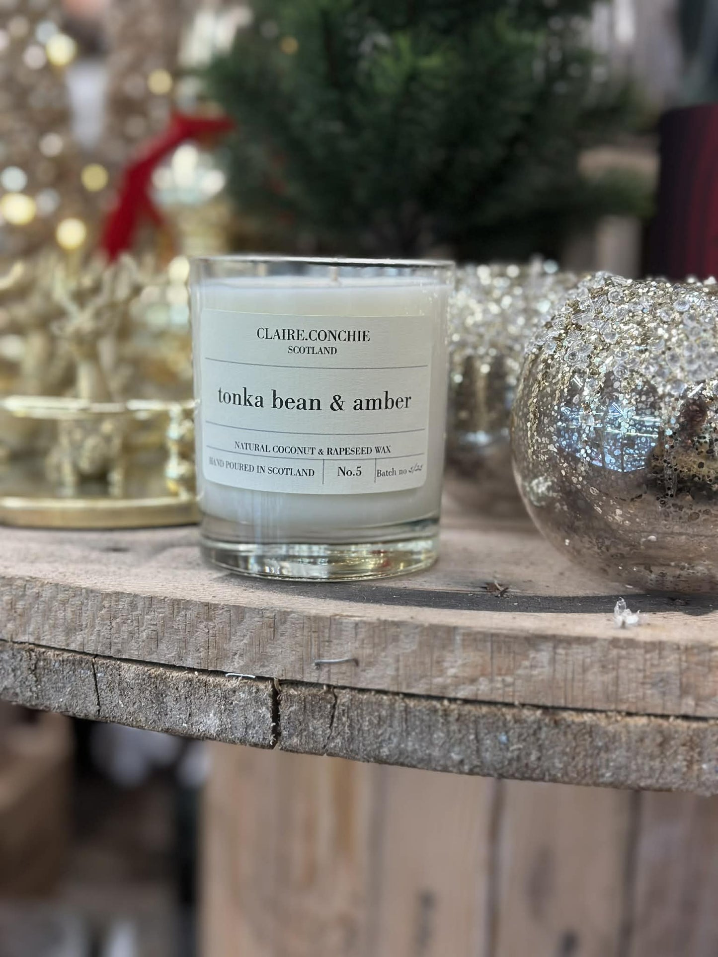 Tonka bean and amber candle