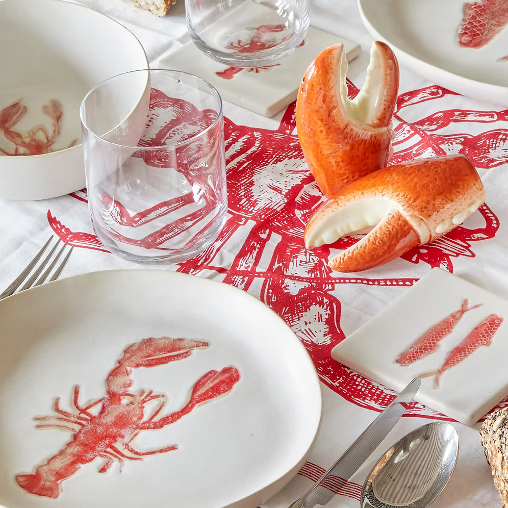 Lobster claws salt and pepper shaker set