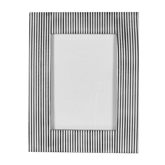 Mono stripe photo frame