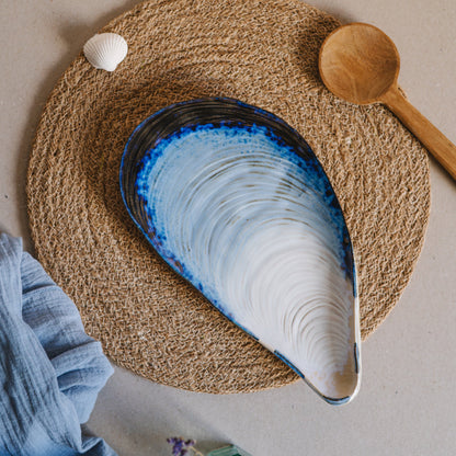 mussel-shaped tray - medium