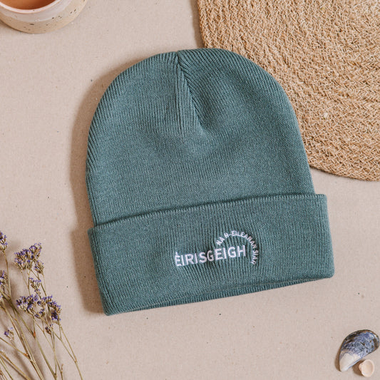 Eirisgeigh beanie