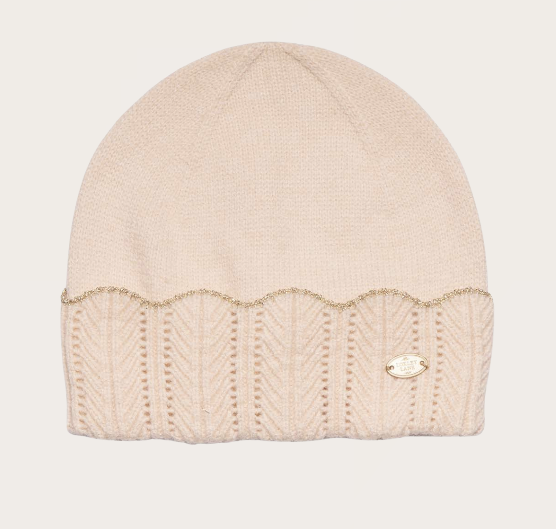Beanie hat scallopped edge cream