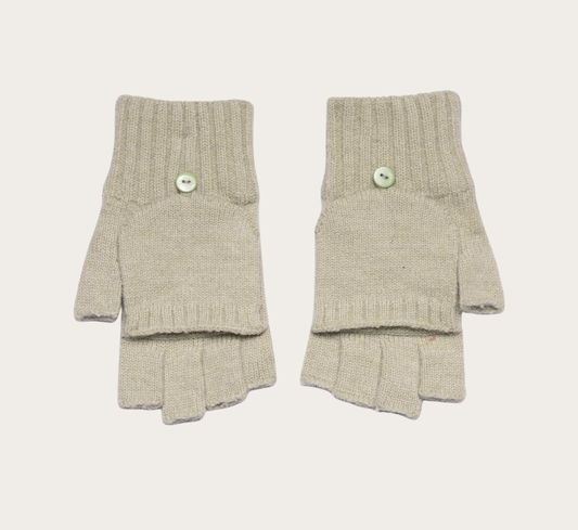 Knitted glove multi way green