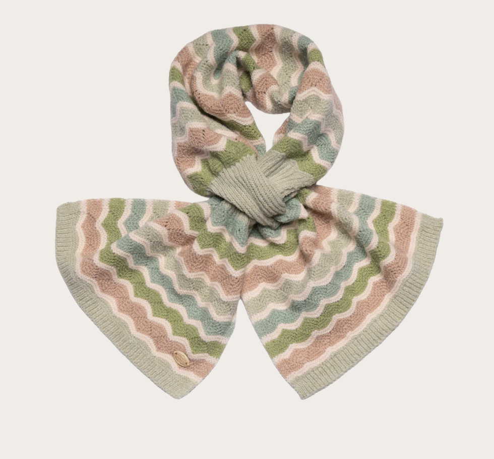 Pull through wave print green scarf