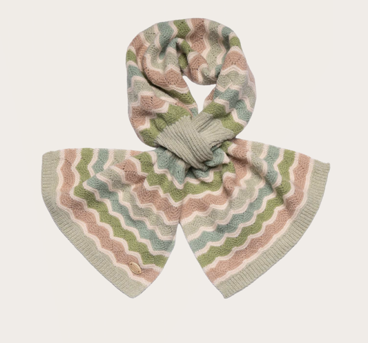 Pull through wave print green scarf