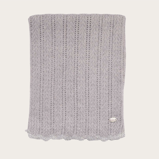 Scarf scalloped edge grey
