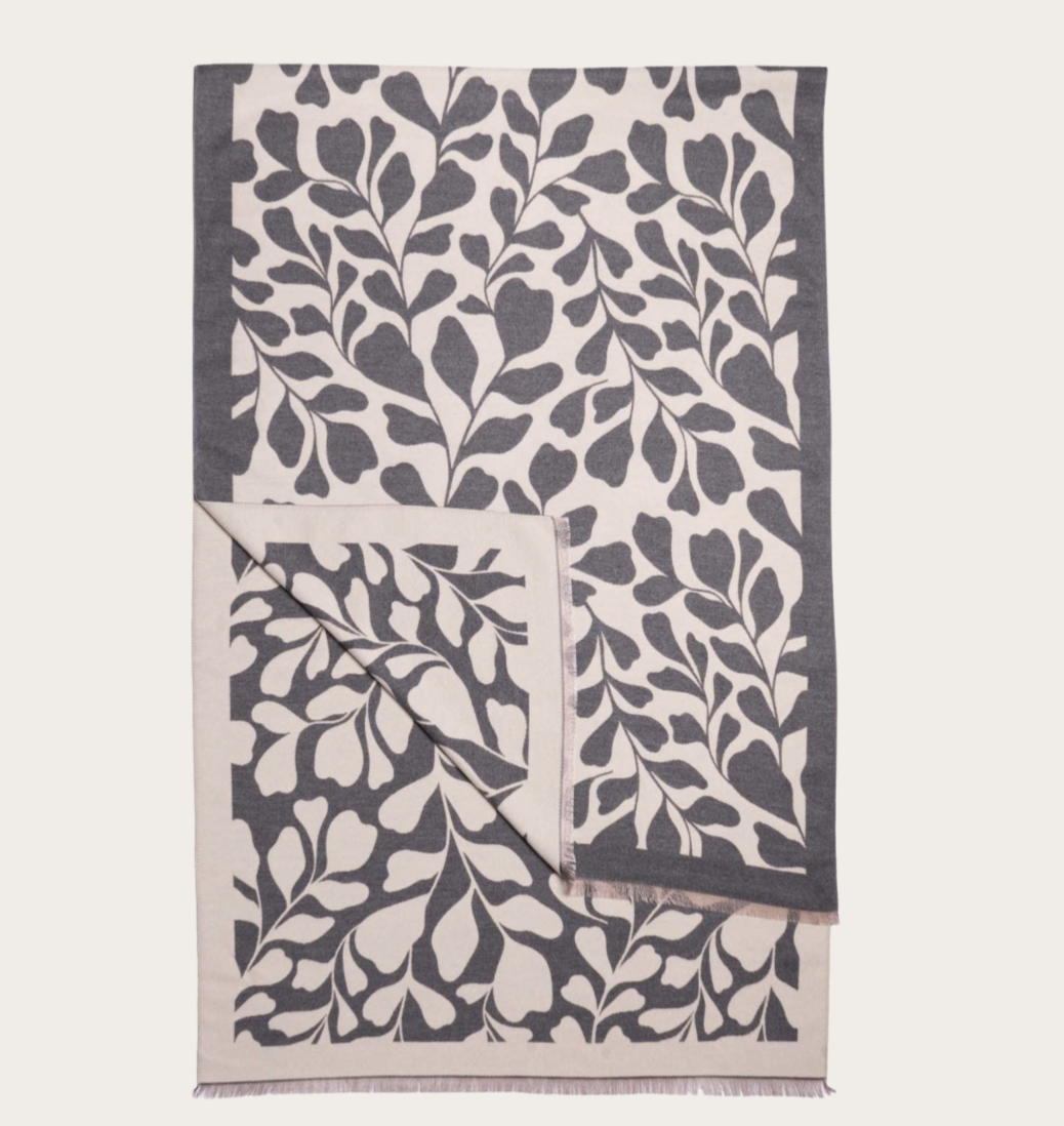 Wrap/scarf fig leaf print with fringed edge grey