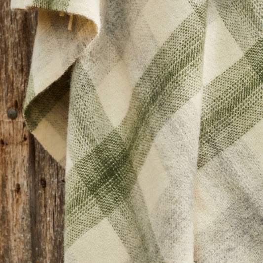 100% wool throws & blankets -  Meadow olive