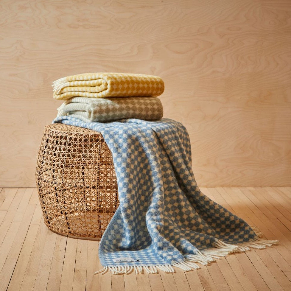 Jaquard Pure New Wool Blanket - Green (130 x 200 cm)
